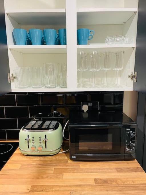 Central Area Terraced House With Private Hot Tub リンカーン エクステリア 写真