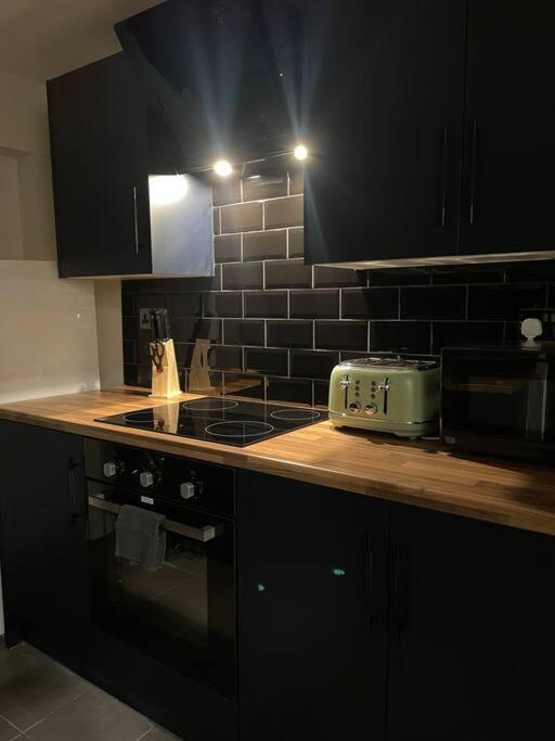 Central Area Terraced House With Private Hot Tub リンカーン エクステリア 写真
