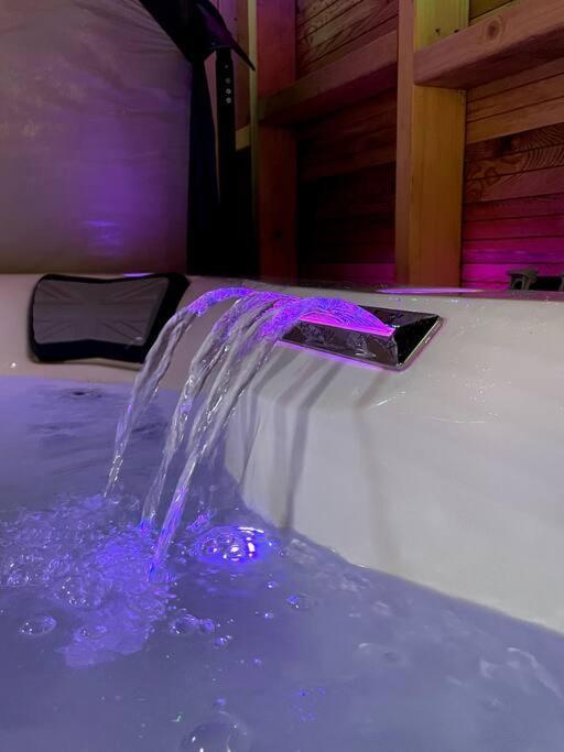 Central Area Terraced House With Private Hot Tub リンカーン エクステリア 写真