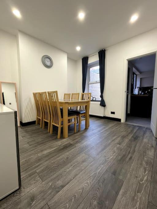 Central Area Terraced House With Private Hot Tub リンカーン エクステリア 写真