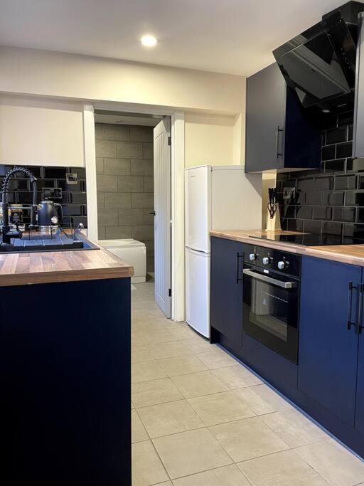 Central Area Terraced House With Private Hot Tub リンカーン エクステリア 写真